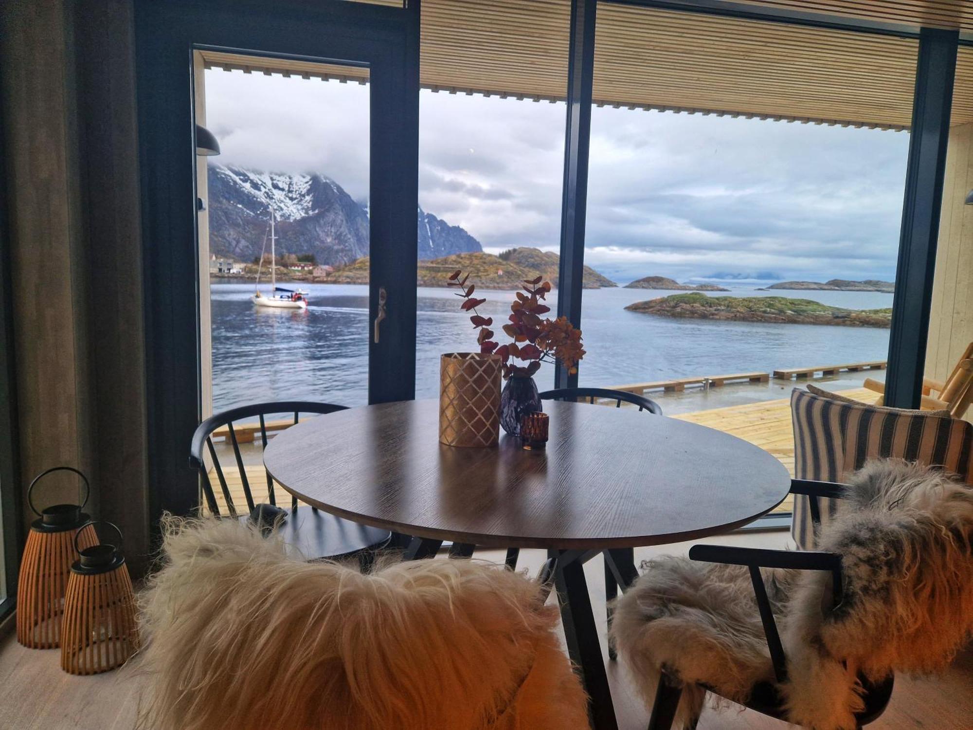 Seafront Apartment Henningsvær Eksteriør bilde