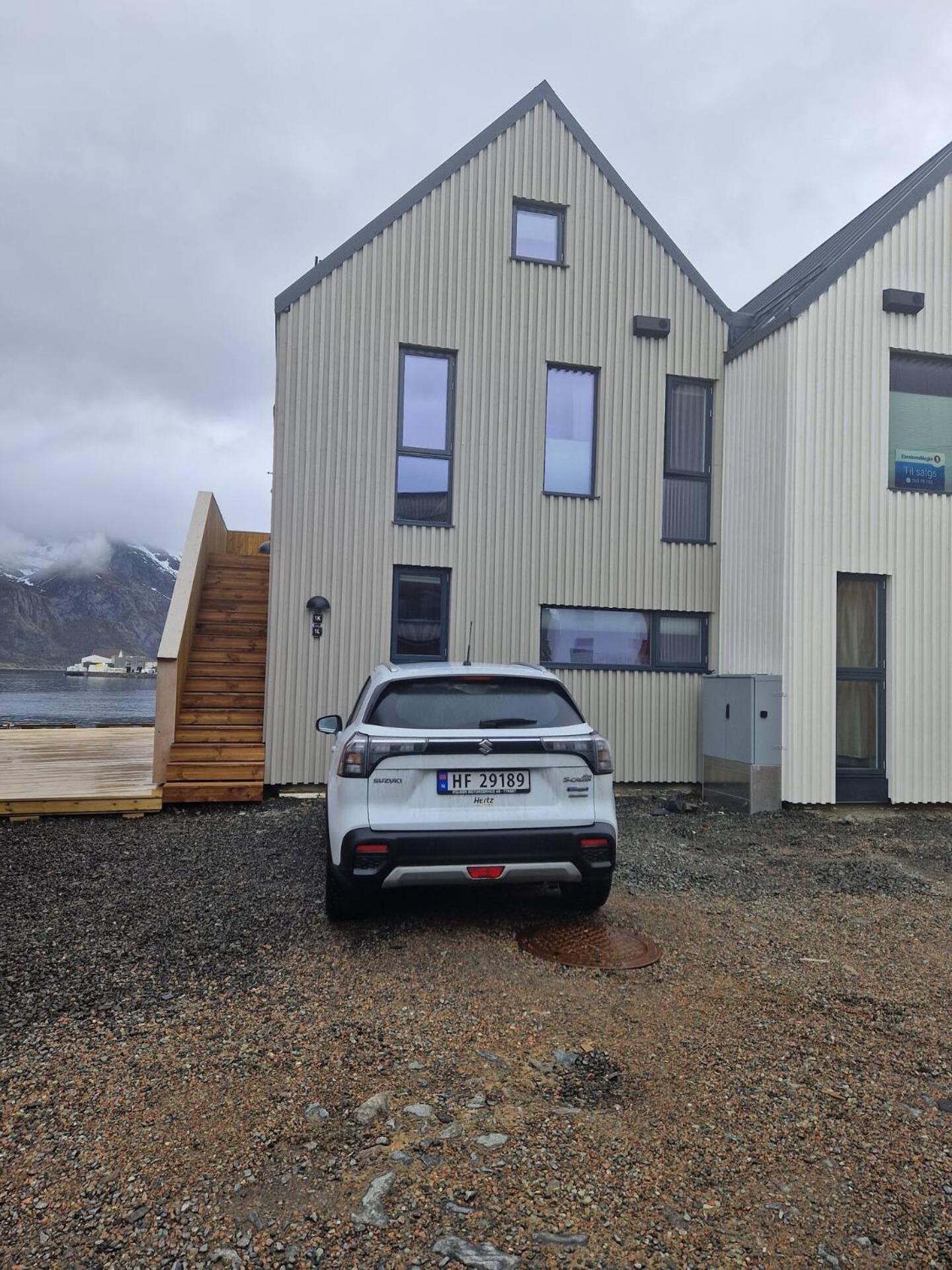 Seafront Apartment Henningsvær Eksteriør bilde